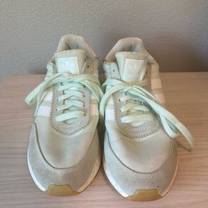 Adidas I-5923, size 5.5
